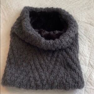 GAP Neck Scarf